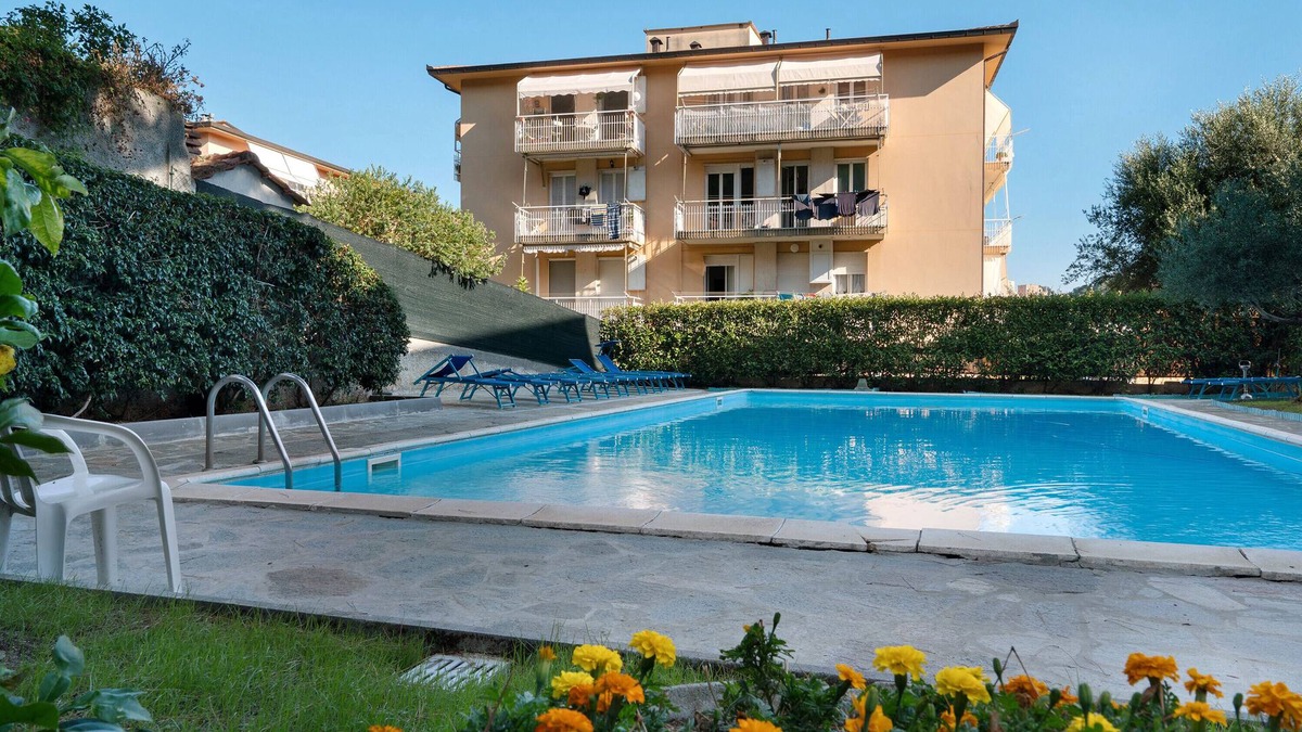 Arenzano Apartment | Apartment 'Sole E Mare' with Shared Pool, Private Terrace and Private Garden