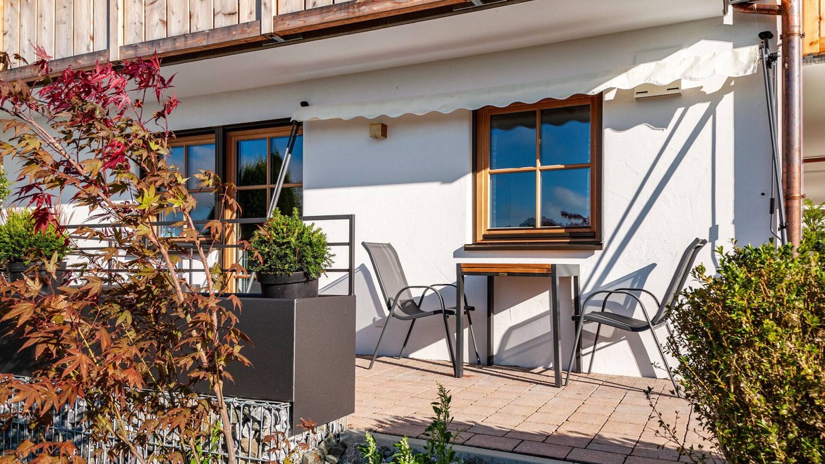 Dietmannsried Apartment | Apartment 'Sonnenblick' with Garden/Mountain View, Private Terrace and Shared Garden