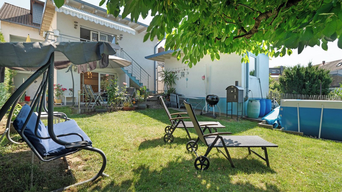 Pfinztal Apartment | Apartment 'Sonnenschein' with Shared Pool, Private Terrace and Wi-Fi