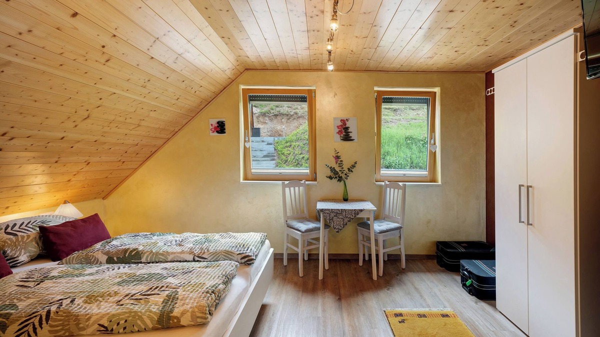 Kirnbach Apartment | Apartment 'Spätzle Mit Sauce' with Shared Terrace and Wi-Fi