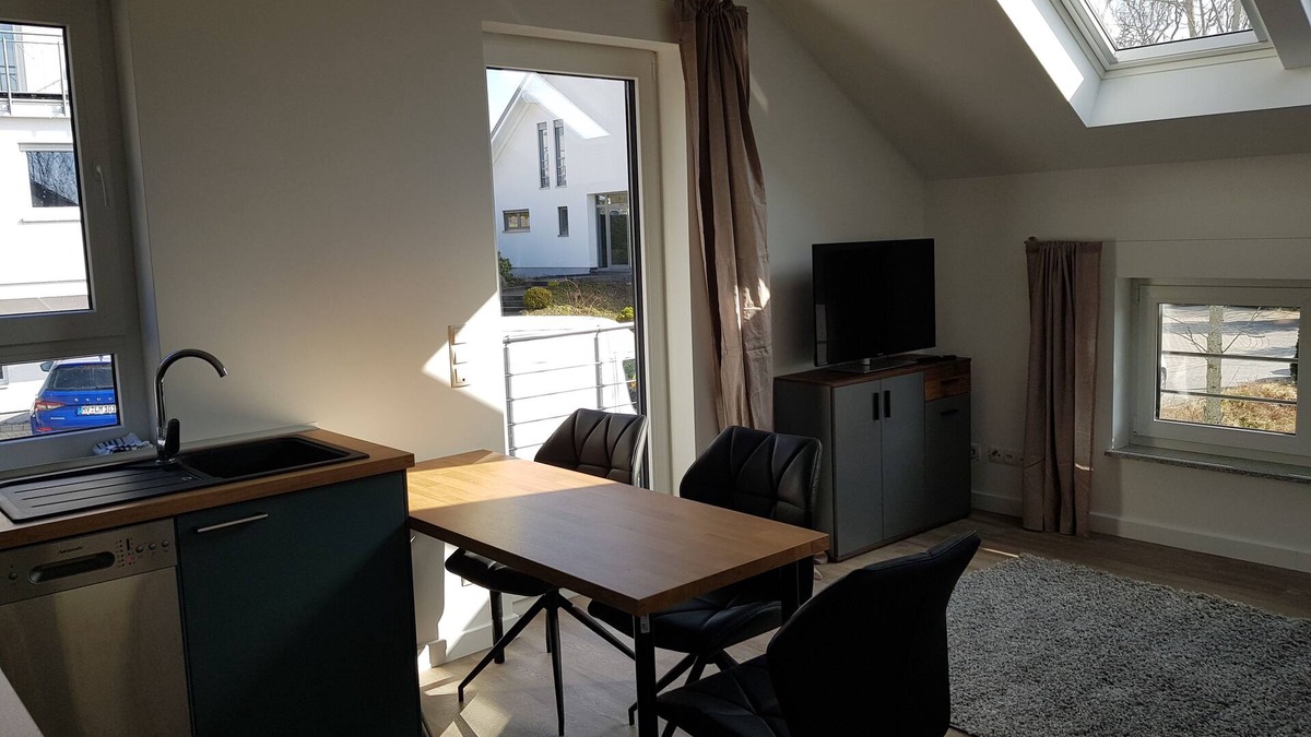 Sankt Johann Apartment | Apartment Studio EifelGlückII with balcony