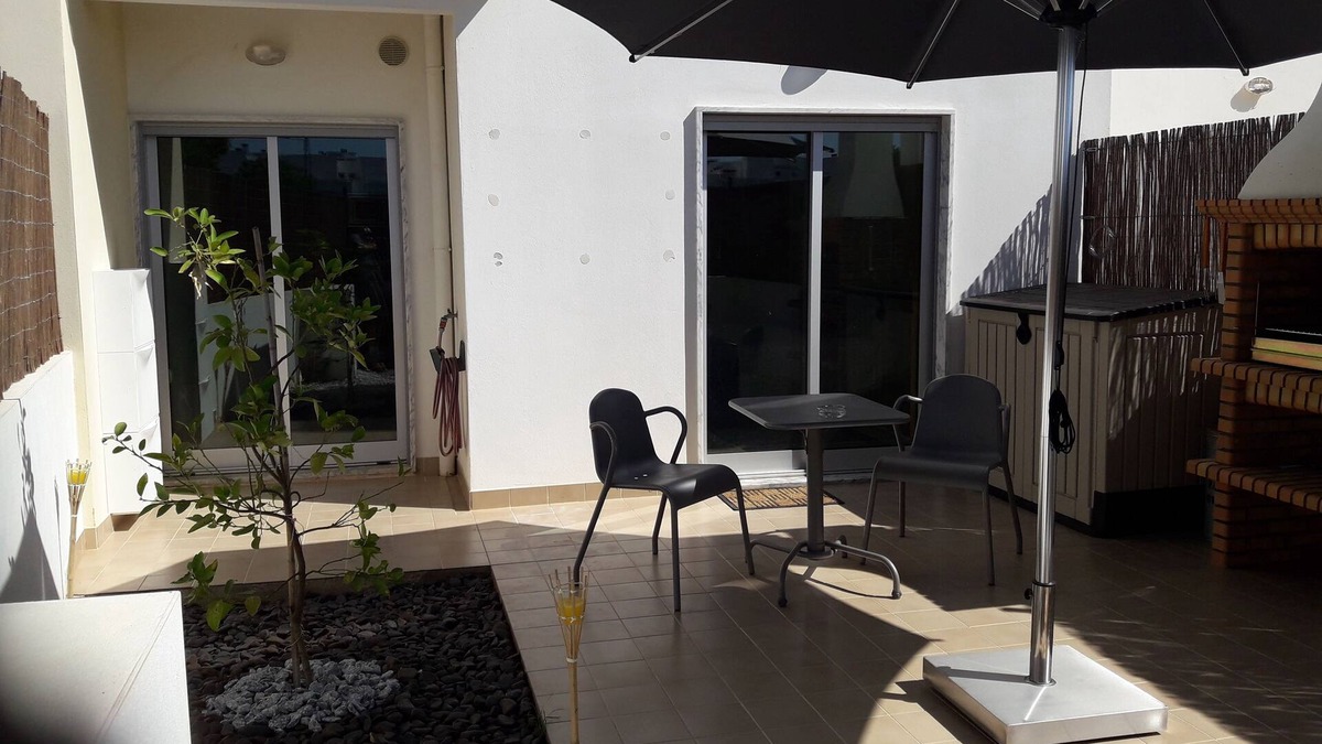 Santa Luzia Apartment | Apartment Studio with garden for 2 in the village of Santa Luzia