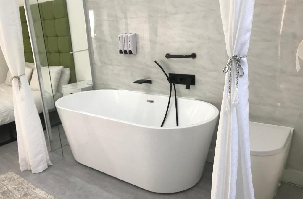 Minworth House | Apartment style Space ideal for business & contractors