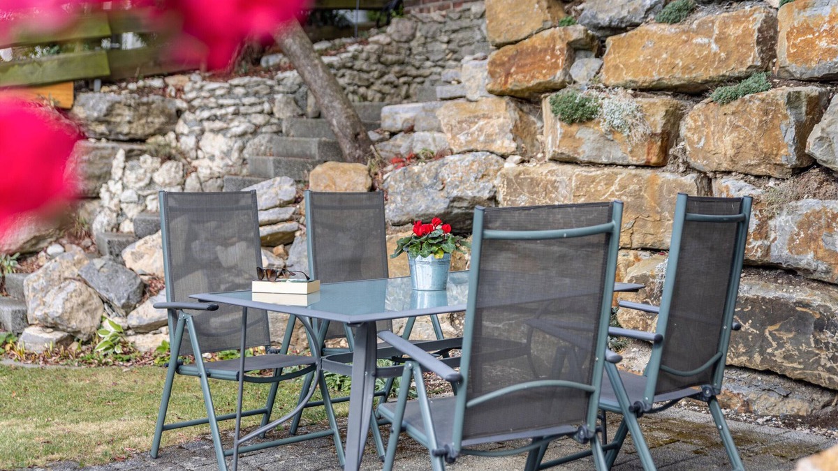 Albstadt Apartment | Apartment "Südalb" with Shared Garden & Wi-Fi