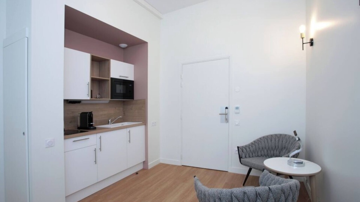 Cambrai Apartment | Apartment Suite