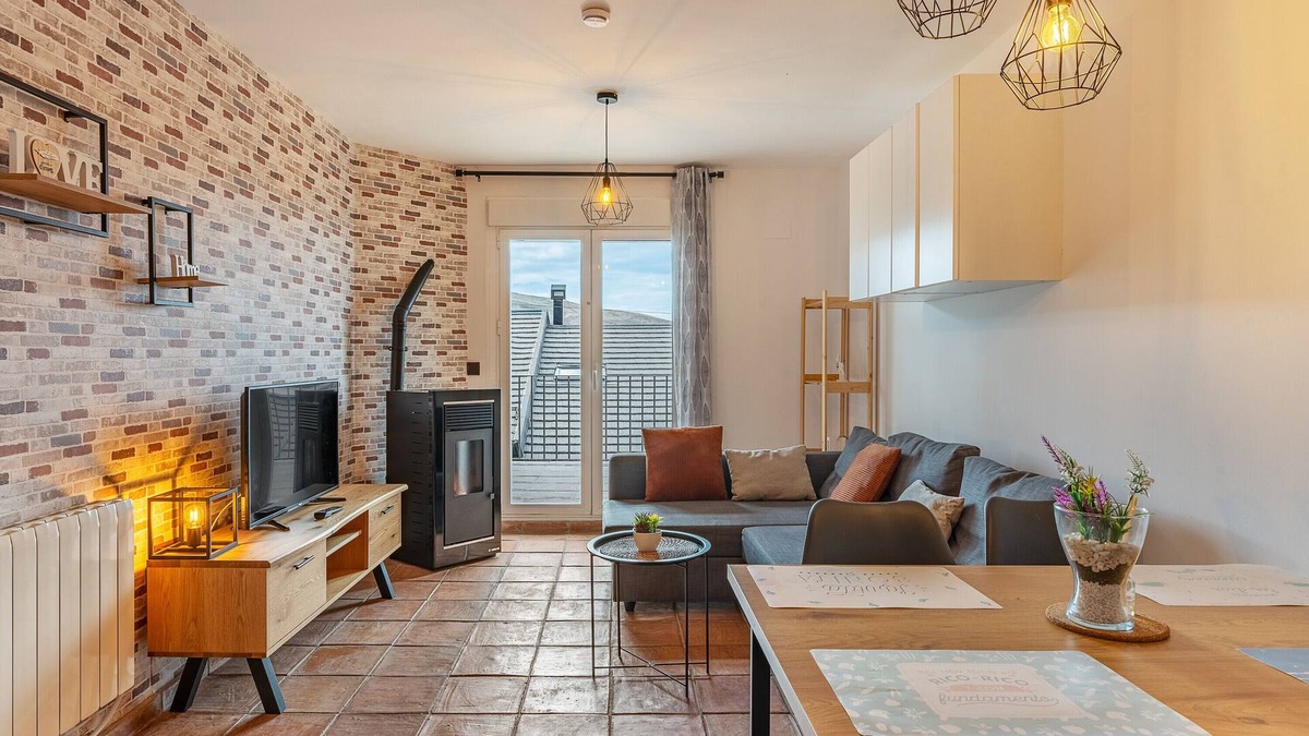 Pradollano Apartment | Apartment 'Suite Junior Deluxe 31 B' with Mountain View, Private Terrace and Wi-Fi