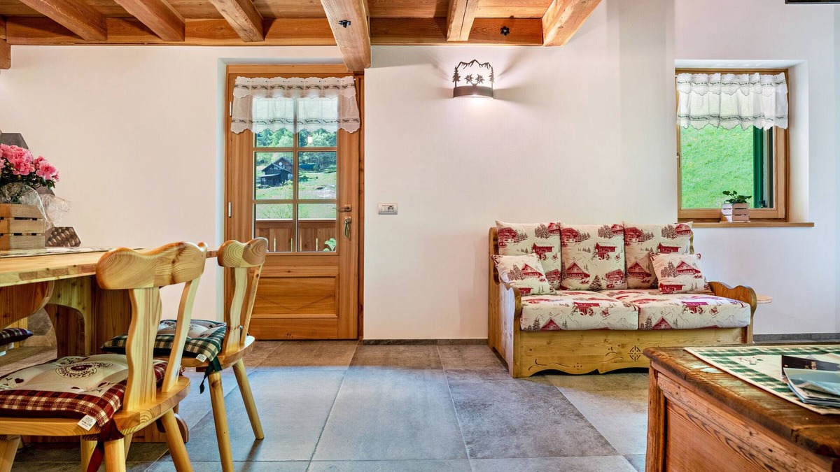 Rabbi Apartment | Apartment 'Sussurro Del Ruscello' with mountain view, shared garden and Wi-Fi