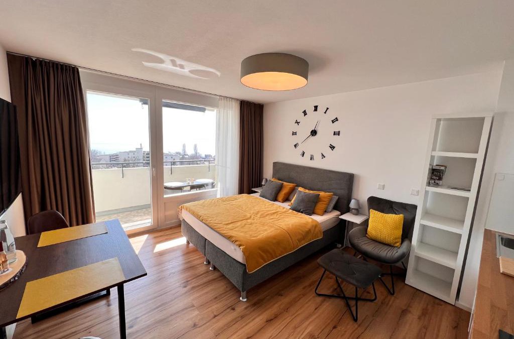 Immenstaad am Bodensee Apartment | Apartment TraumSeeblick Immenstaad
