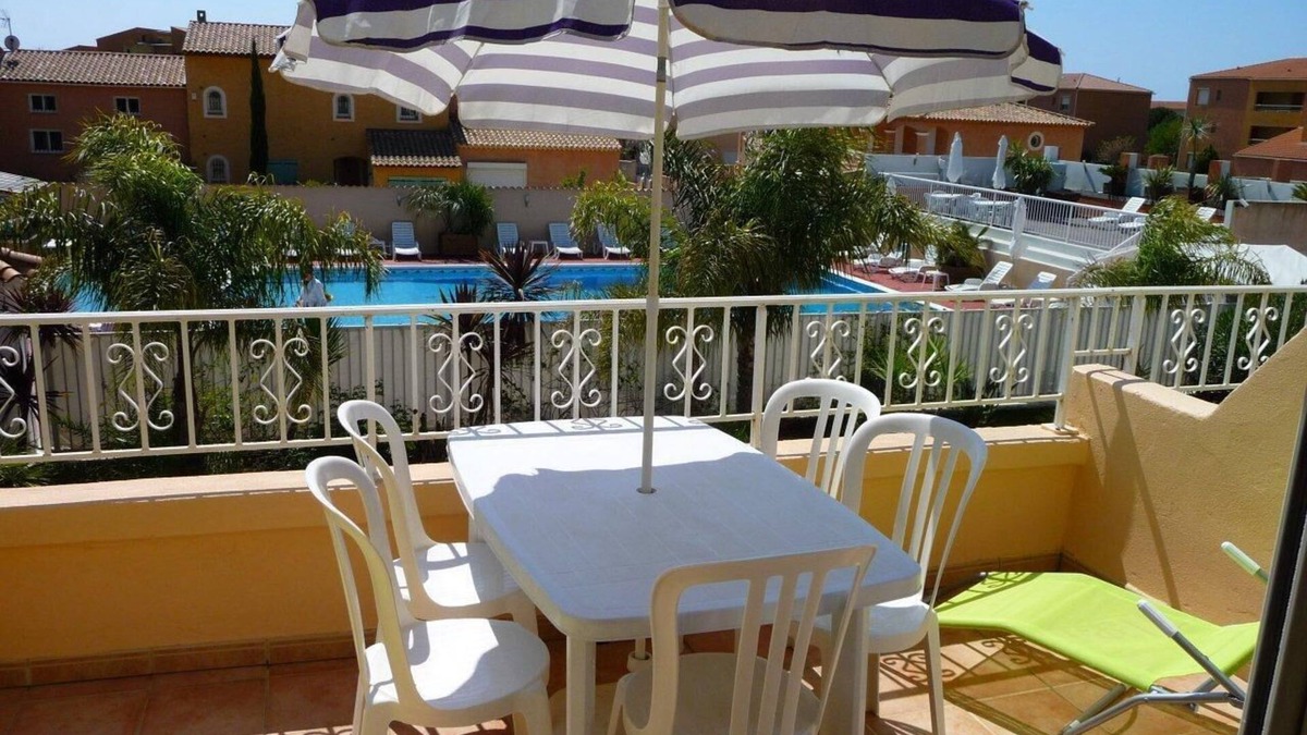 Les Bormettes Apartment | Apartment T3 * 250 m from the SEA with HEATED SWIMMING POOL and TENNIS (105)