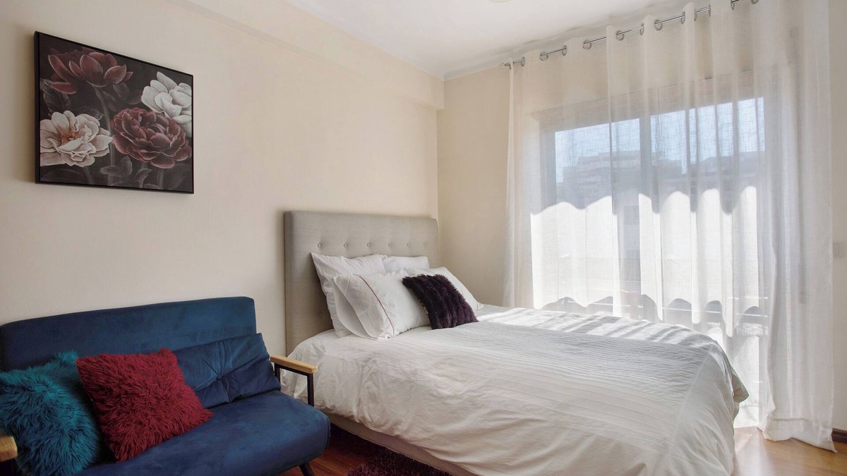 Figueira da Foz Apartment | Apartment 'T0 Grota' with Balcony