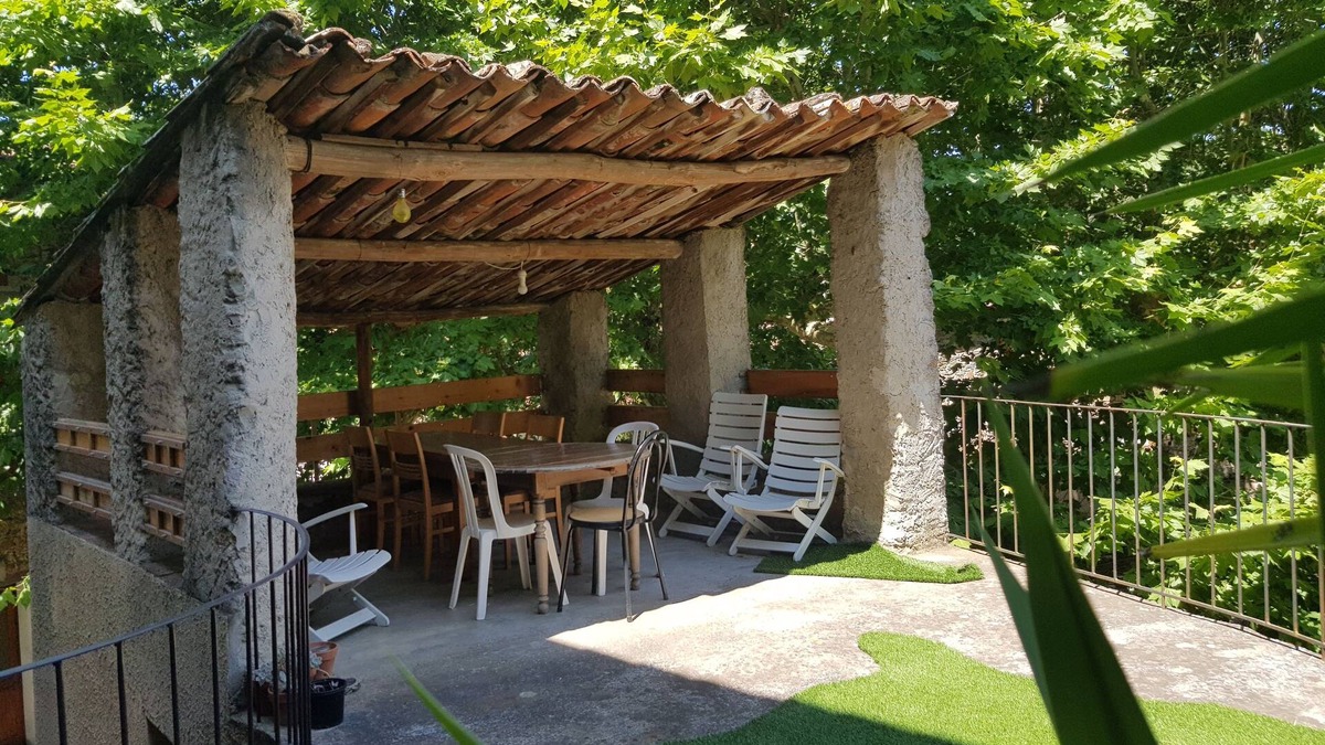 Collobrieres Apartment | Apartment T3 65 m2 in character house, historic heart district