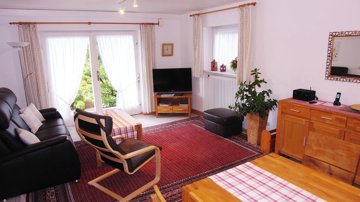 Seelbach Apartment | Apartment 'Talblickappartement - Apt 2' with Shared Terrace, Garden and Wi-Fi