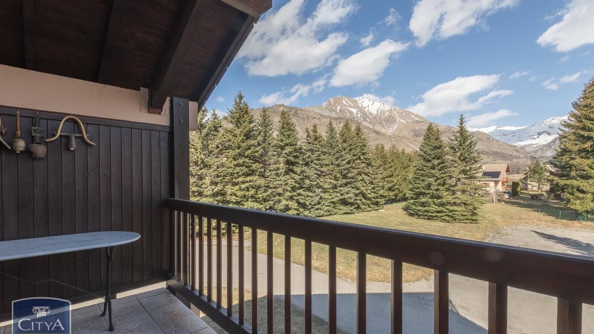 Ancelle Apartment | Apartment 'Tallas Pieds Des Pistes' with Mountain View, Balcony and Wi-Fi