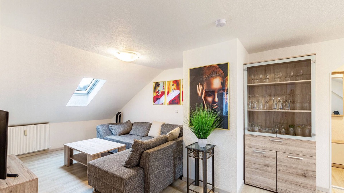 Viersen Apartment | Apartment 'Tapas Restaurante 2' with Shared Terrace and Wi-Fi