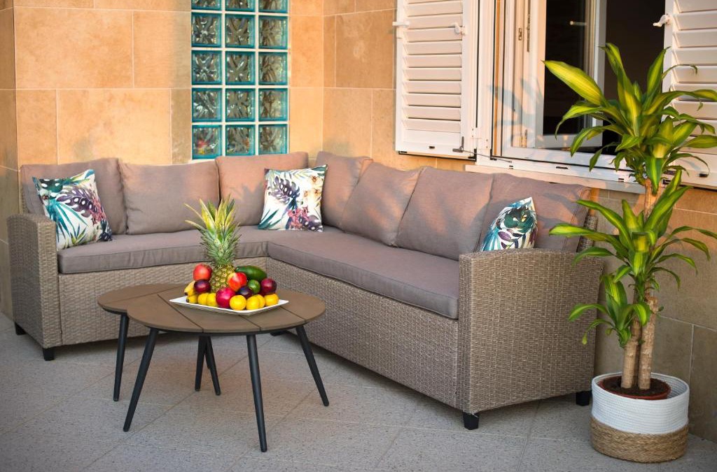 Gornji Kono Apartment | Apartment Terrace, View & Barbecue
