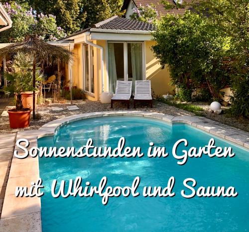 Petershagen House | Apartment TinyHouse mit Pool, Outdoor Whirlpool und Garten
