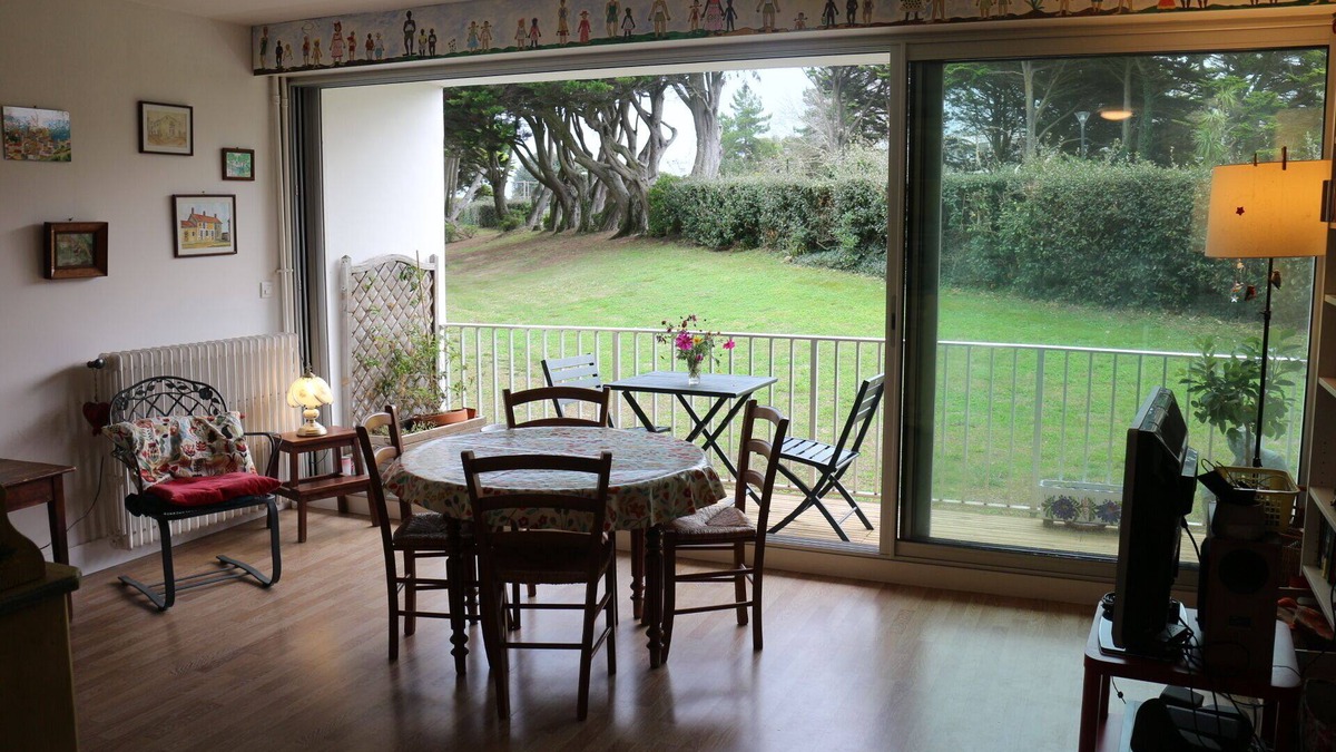 Quiberon Apartment | Apartment to read and enjoy the ocean