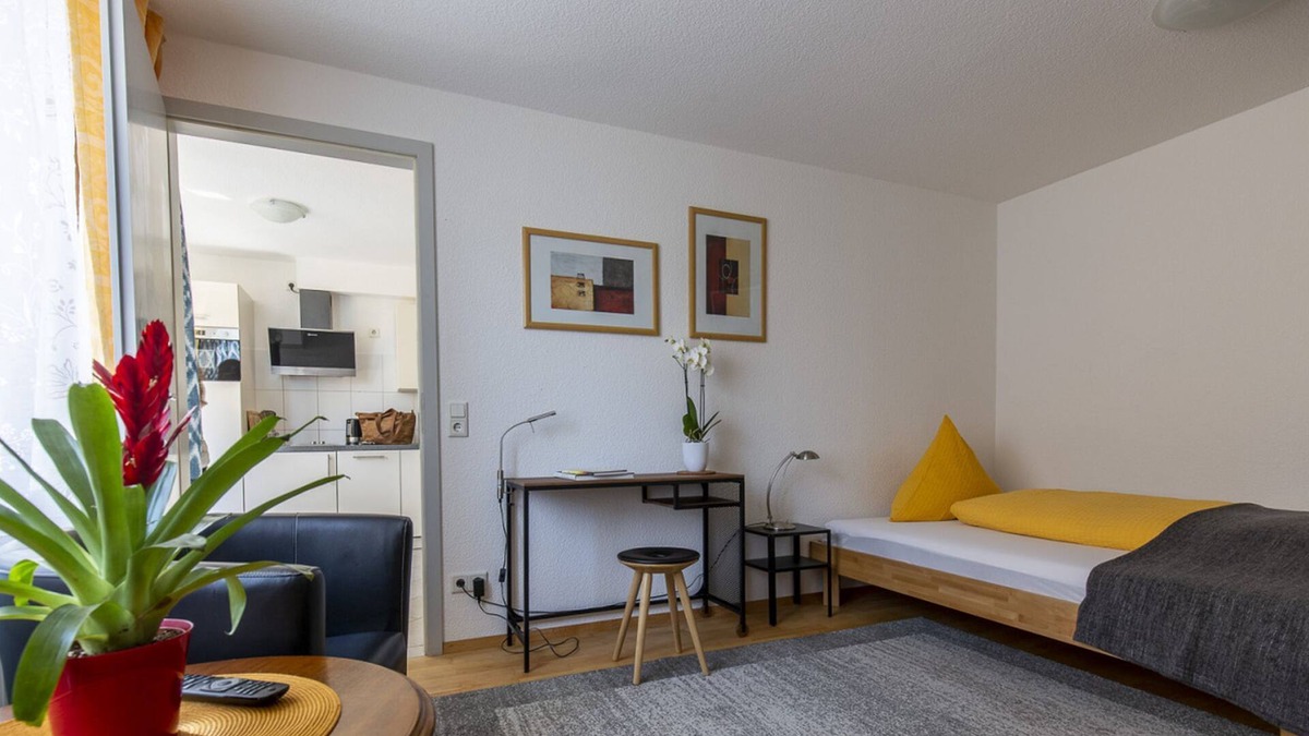 Stuhlinger Apartment | Apartment Topas, 30sqm, 1 living room/bedroom, max. 2 persons