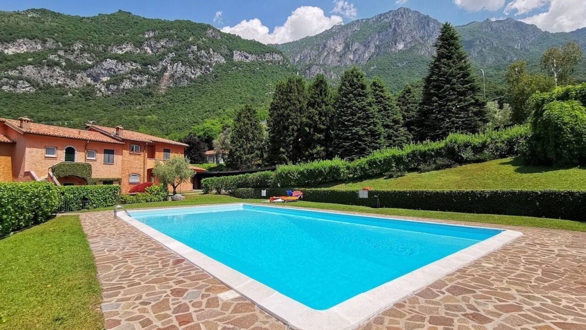 Lierna Apartment | Apartment "Topazio" close to Lake with Mountain View, Shared Pools & Wi-Fi