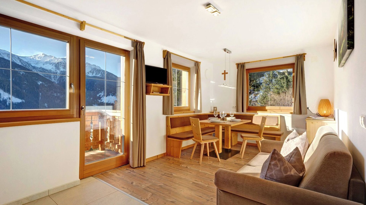 Ultimo Apartment | Apartment "Unterdurachhof Martin" with Mountain View, Shared Garden & Wi-Fi