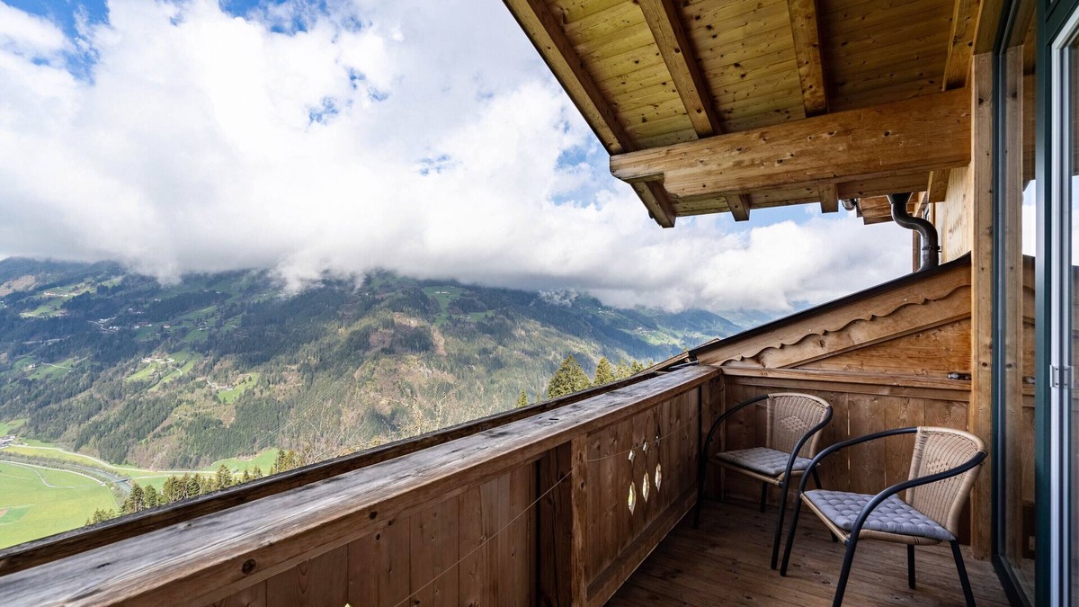 Rohrberg Apartment | Apartment 'Unterlehenhof' with Mountain View, Balcony and Wi-Fi