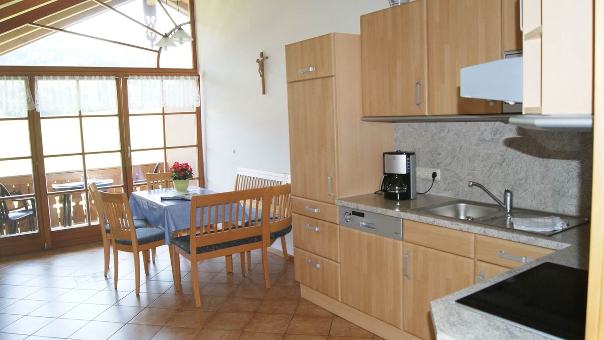 Frasdorf Apartment | Apartment up to 4 people- Wendelstein- 65 sqm, 2 bedrooms, kitchen, satellite TV, balcony, private entrance, non-smoking
