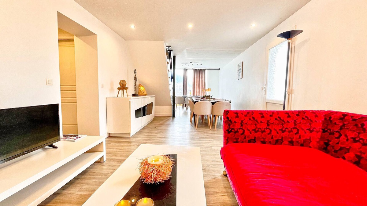 Chamrousse Apartment | Apartment 'Vacances De Rêves - Casserousse' with Shared Terrace and Wi-Fi