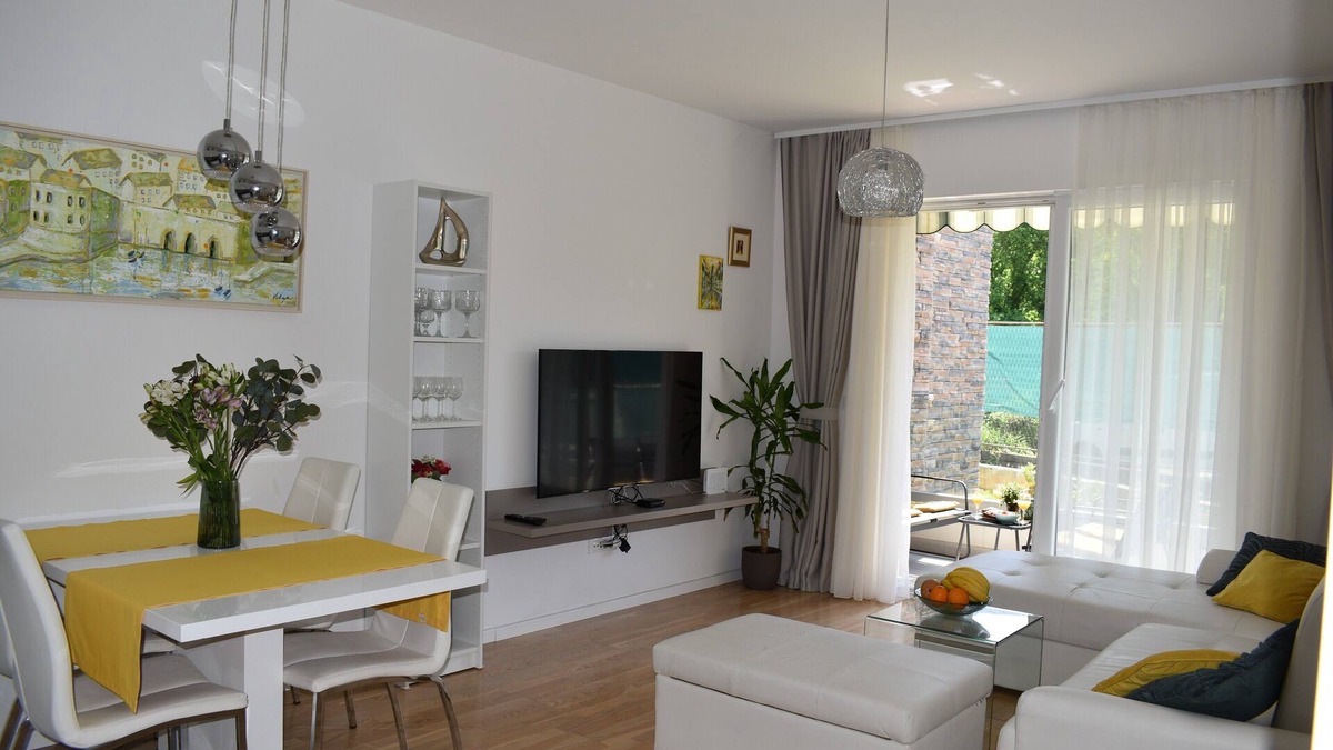 Komolac Apartment | Apartment Vapor - Two Bedroom Apartment with Balcony