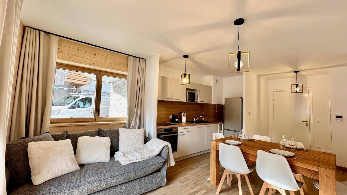 Les Claux Apartment | Apartment Vars, 2 bedrooms, 4 persons