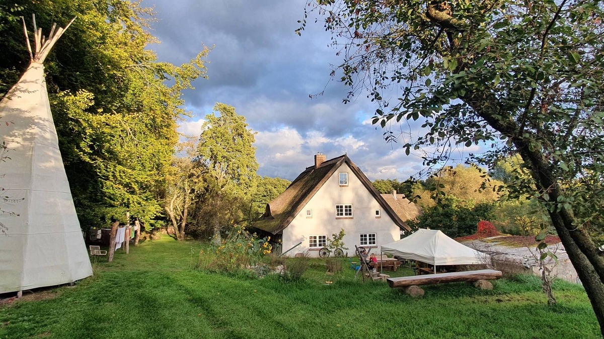 Pantow Apartment | Apartment Vera, 4-8 pers., in dreamlike secluded location, barbecue area, near Binz