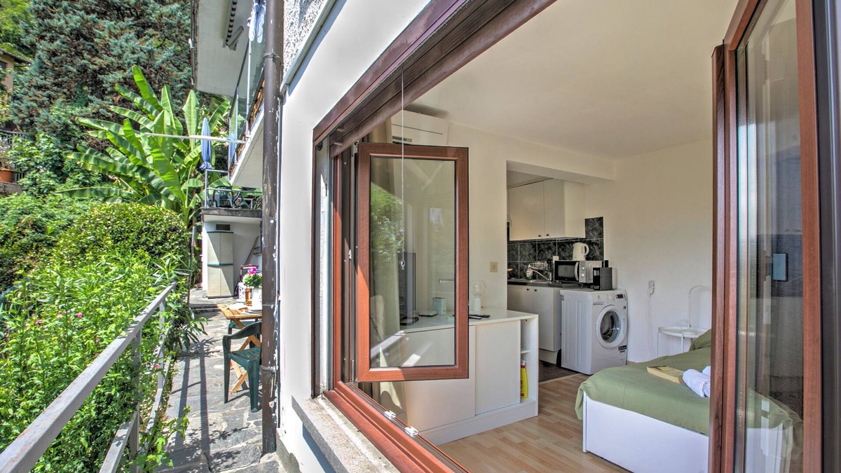 Agno Apartment | Apartment View And Pool