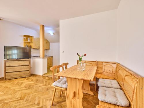 Janske Lazne Apartment | Apartment Villa Belvedere-6 by Interhome
