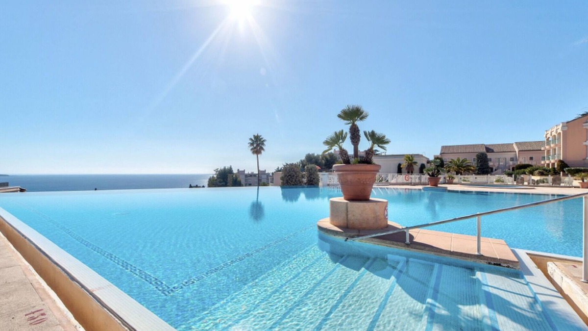 La Croix des Gardes Apartment | Apartment Villa Francia Exceptional sea view over the bay of CANNES