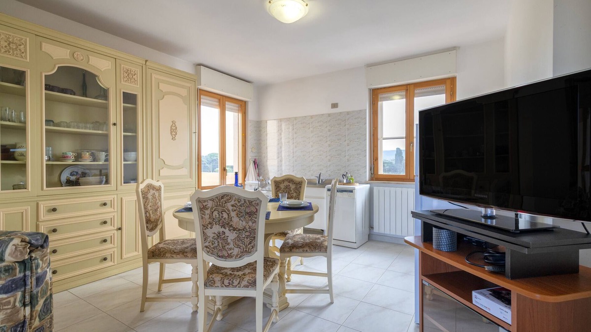 La Pietraia Apartment | Apartment "Villa Giorgy" Close to the Sea with Private Terrace & Balcony
