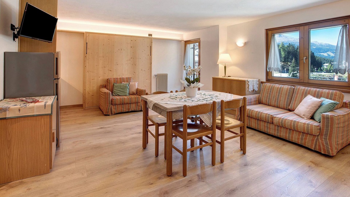 Santa Caterina Valfurva Apartment | Apartment 'Vittoria Mono' with Mountain View, Terrace & Wi-Fi