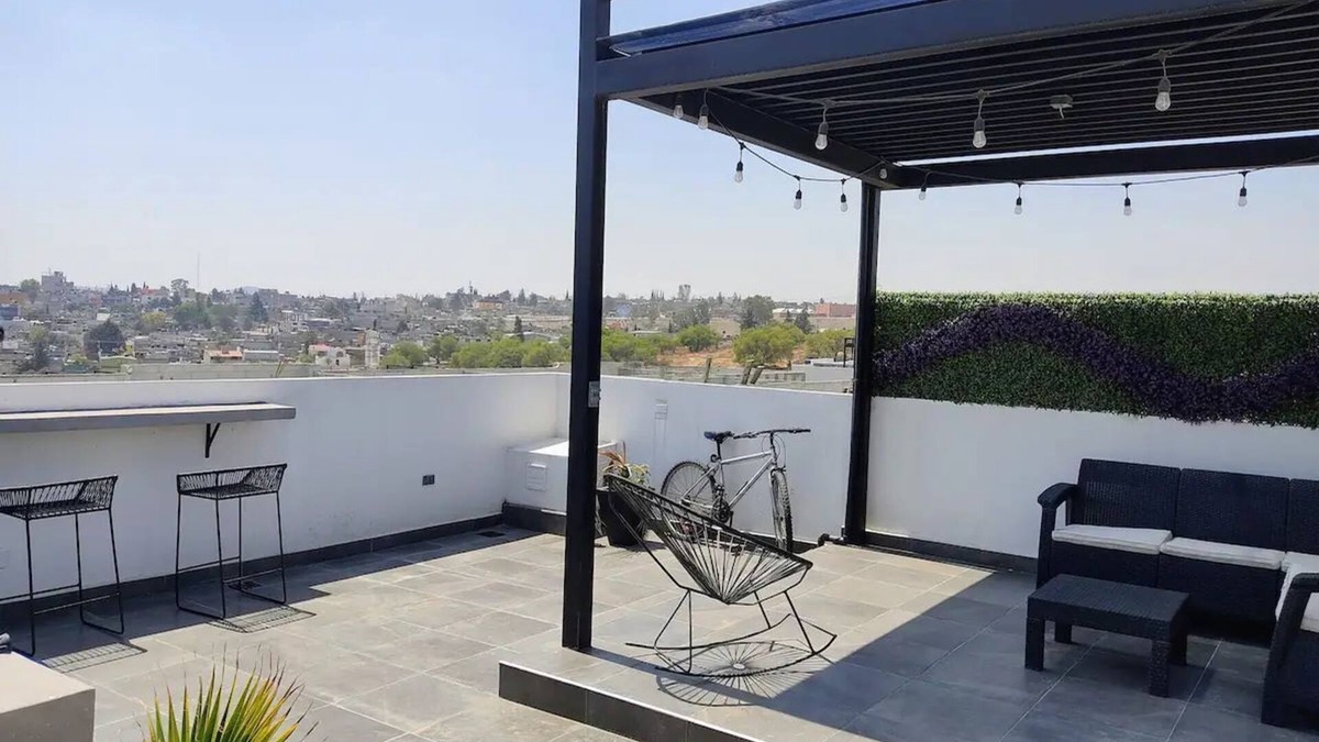 Cuautitlan Izcalli Apartment | Apartment with private terrace and lake!