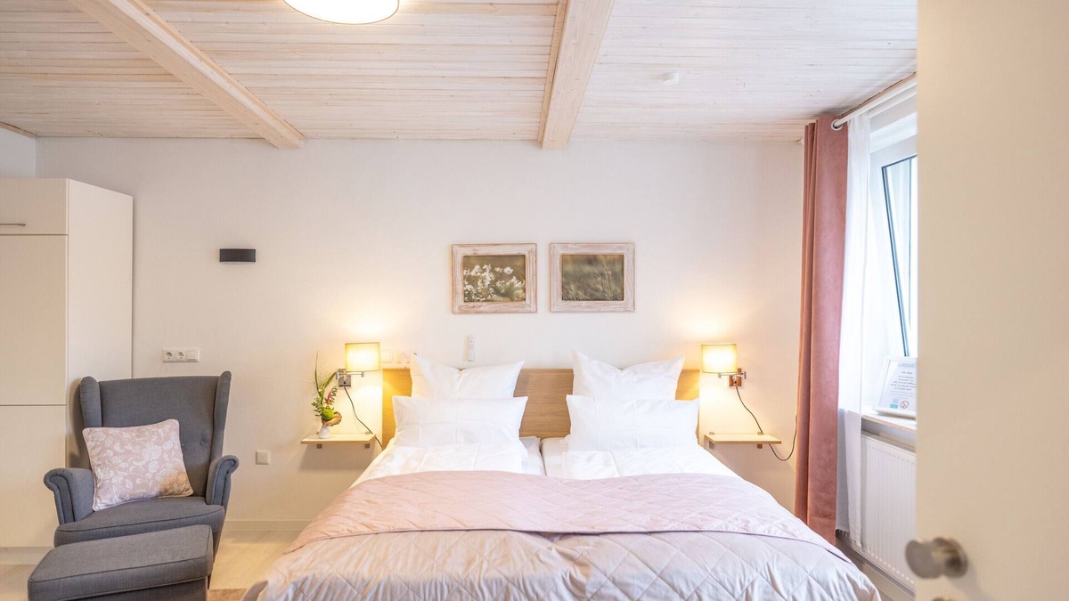 Willingshausen Apartment | Apartment 'Wasenberg' with Wi-Fi
