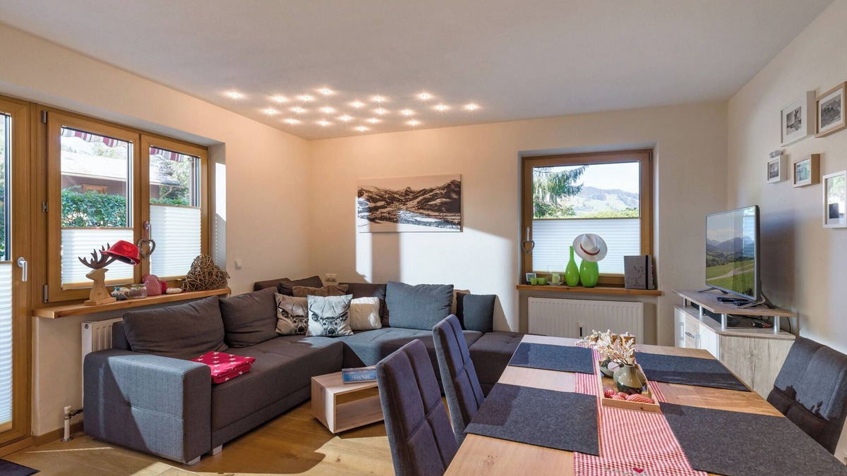 Kirchberg in Tirol Apartment | Apartment with 2 sleeping rooms and garden
