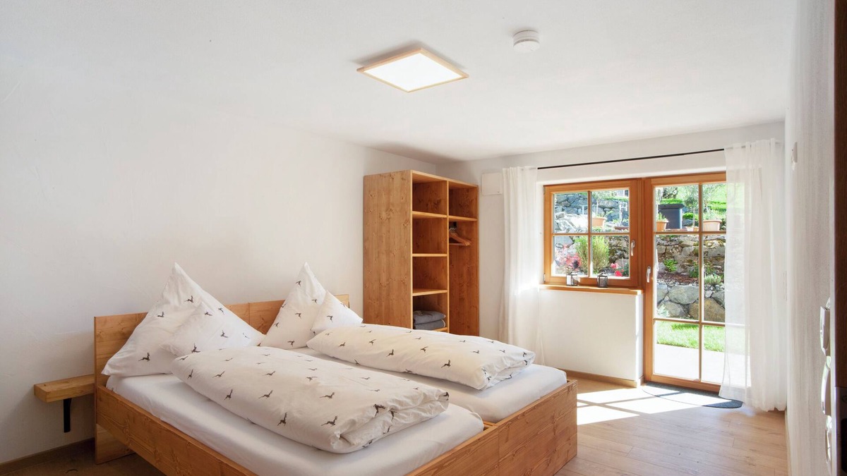 Dietmannsried Apartment | Apartment 'Wiesengrund' with Garden View, Private Terrace and Shared Garden