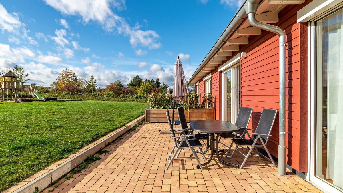 Conweiler Apartment | Apartment 'Winter' with Shared Pool, Private Terrace and Wi-Fi