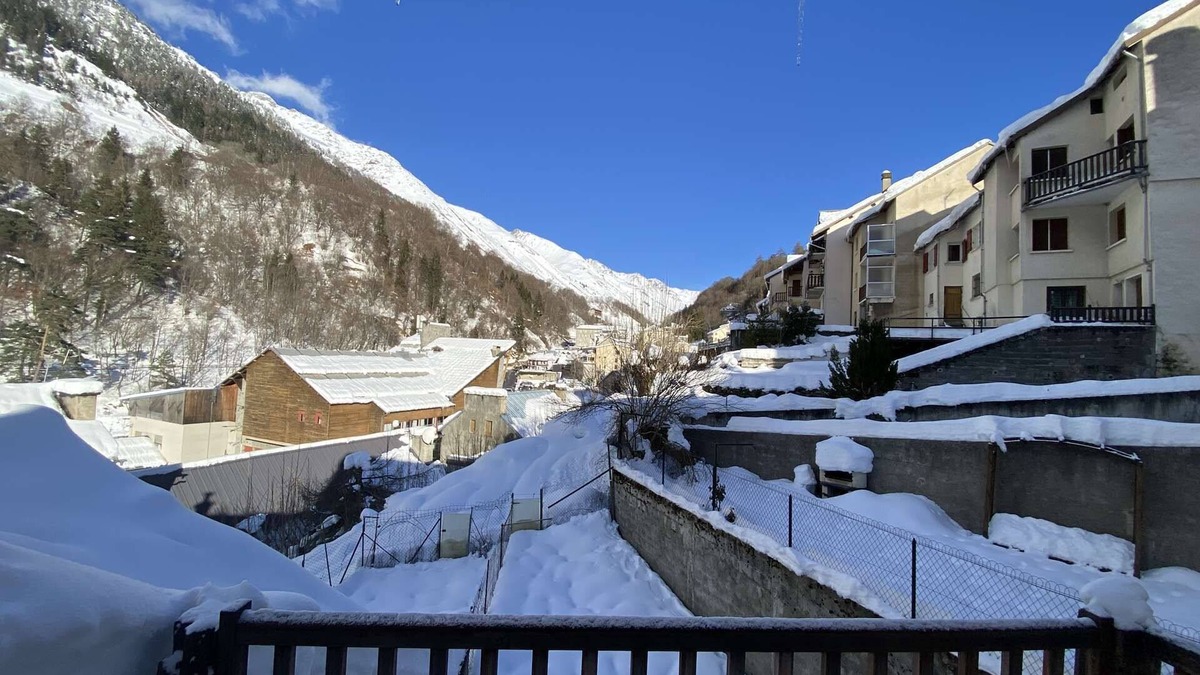 Bareges Apartment | Apartment with 5 bedrooms and balcony