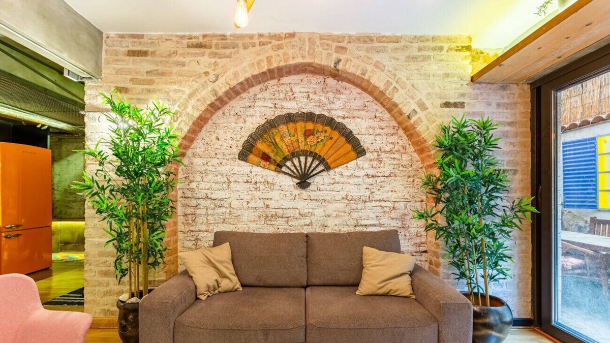 Nisantasi Apartment | Apartment with Backyard in Nisantasi