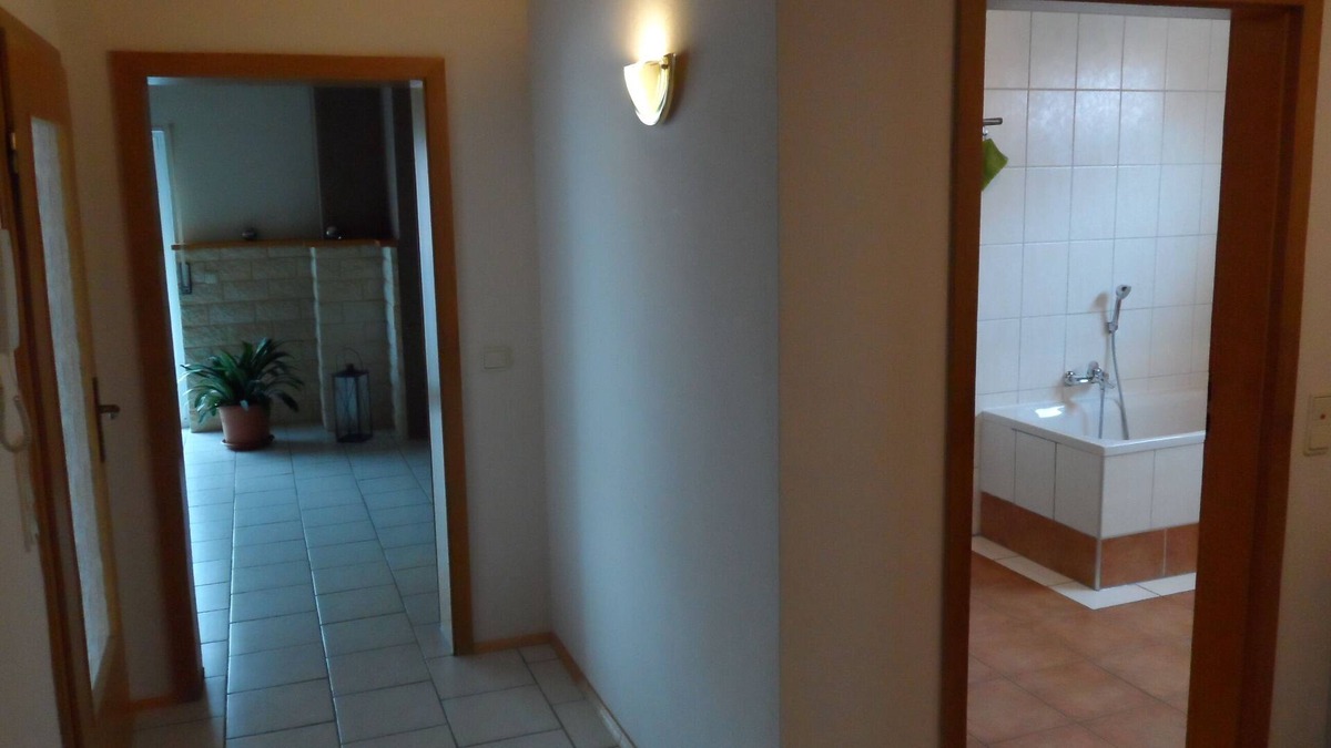 Sondernheim Apartment | Apartment with balcony and garden view
