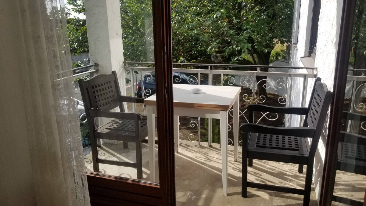 Nordhalben Apartment | Apartment with Balcony