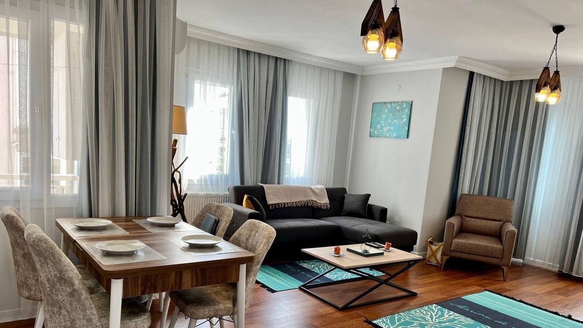 Seferihisar Apartment | Apartment with Balcony in Seferihisar
