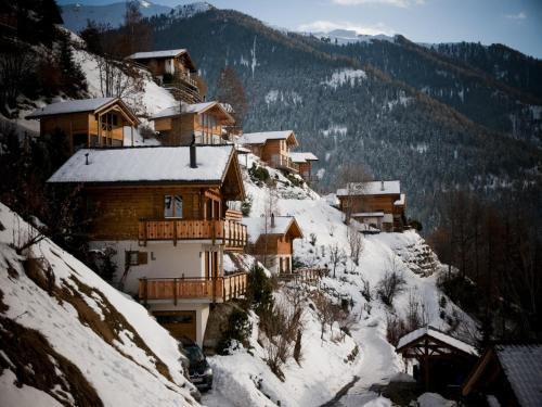Les Mayens-de-Sion Apartment | Apartment with balcony in Veysonnaz