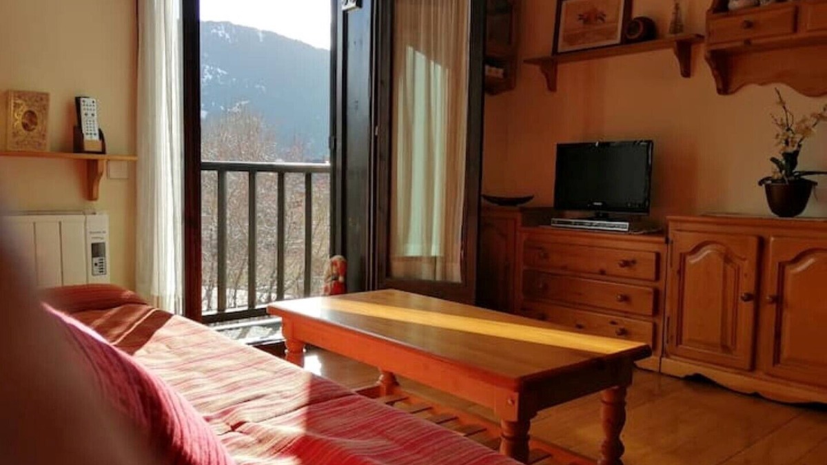 La Vall de Boi Apartment | Apartment with direct light - Falcó 16