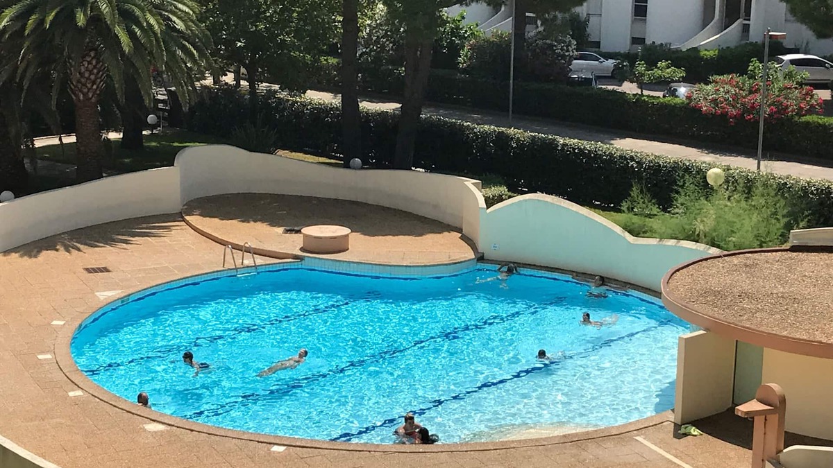 Le Couchant Apartment | Apartment with swimming pool - garage - air conditioning. - beach 200m away - WIFI