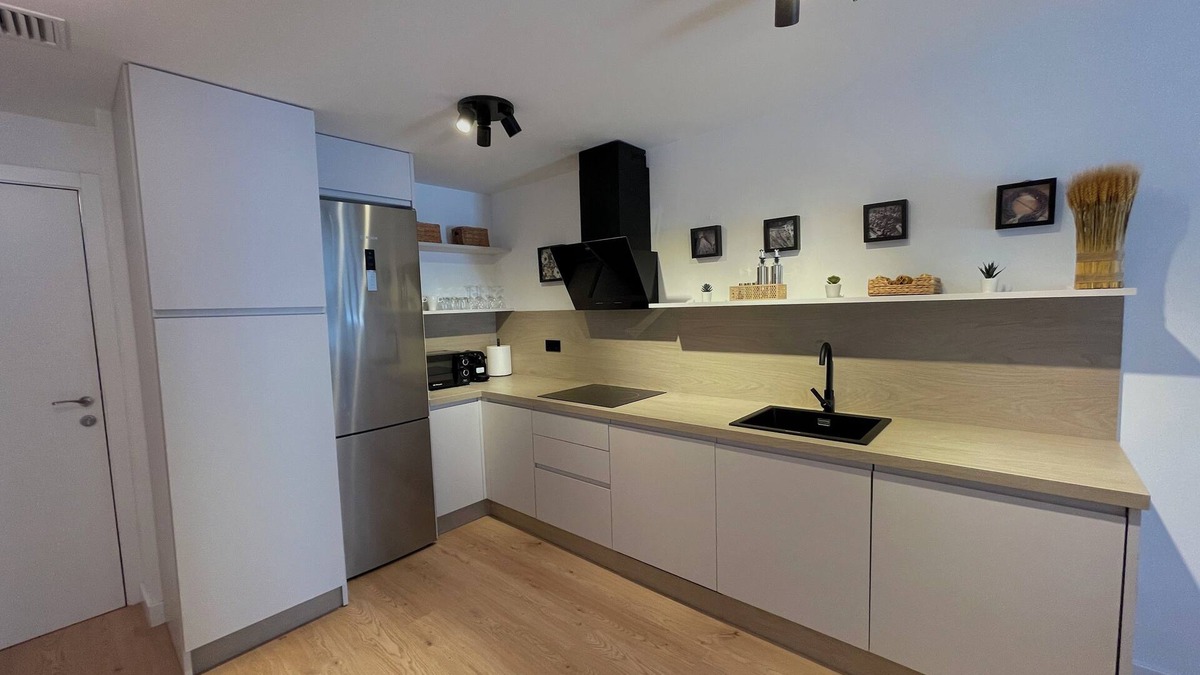 Huelva Apartment | APARTMENT WITH GARAGE IN THE CENTER OF HUELVA CAPITAL.