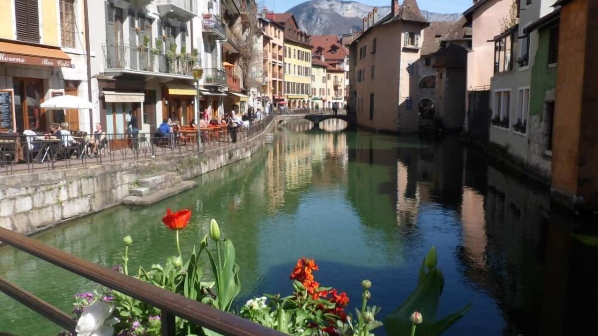 Annecy Apartment | Apartment with garage in the heart of Annecy
